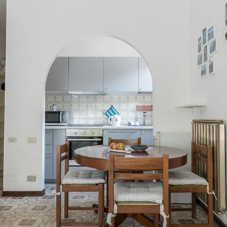 Il Piccolo Gigante Apartment *
